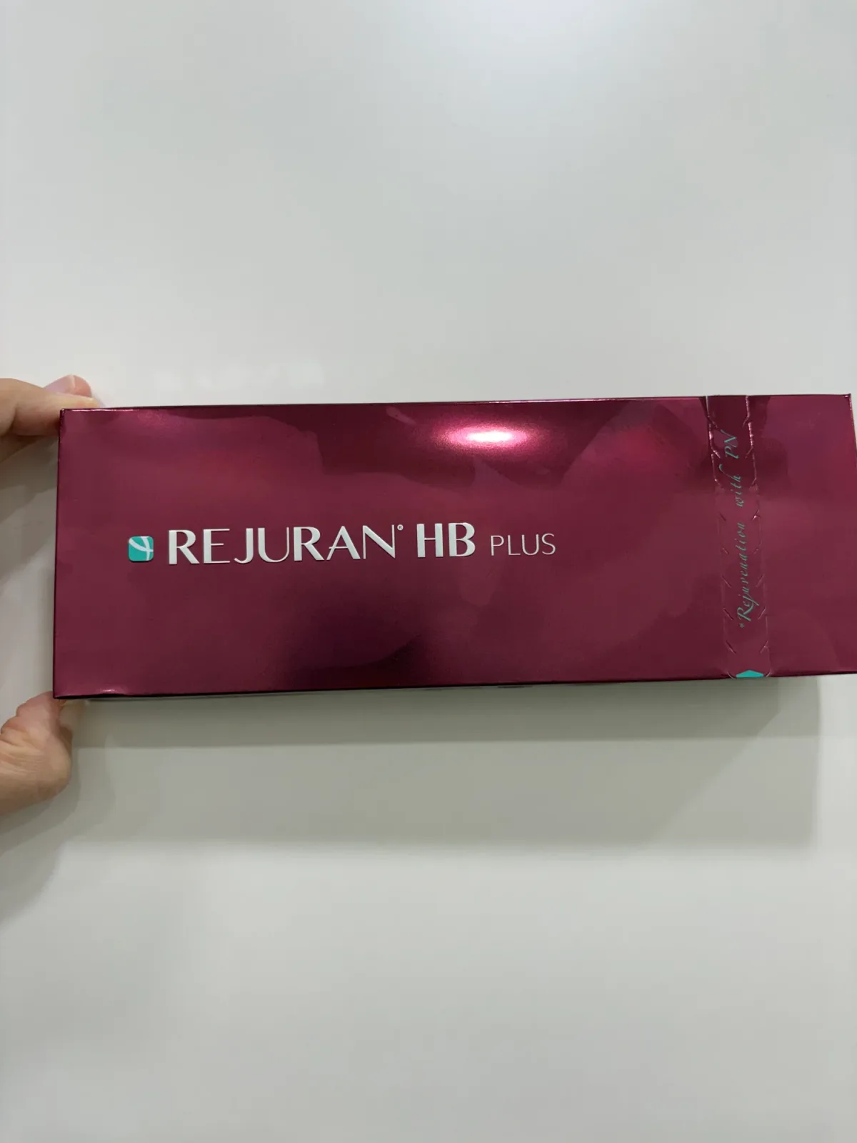リジュランHB Plus REJURAN HB PLUSの製品パッケージ